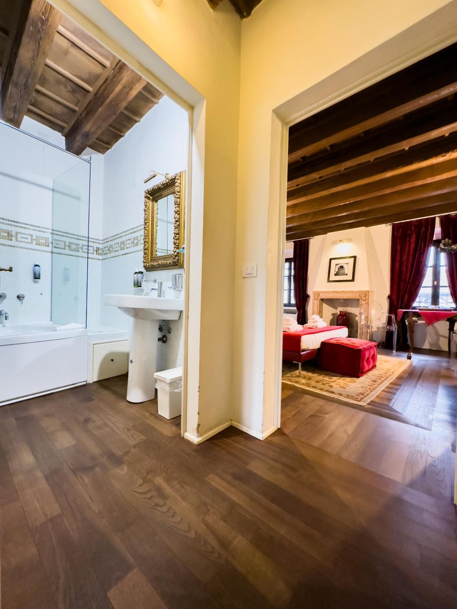 Truly Verona - Delle Erbe Suites Kültér fotó