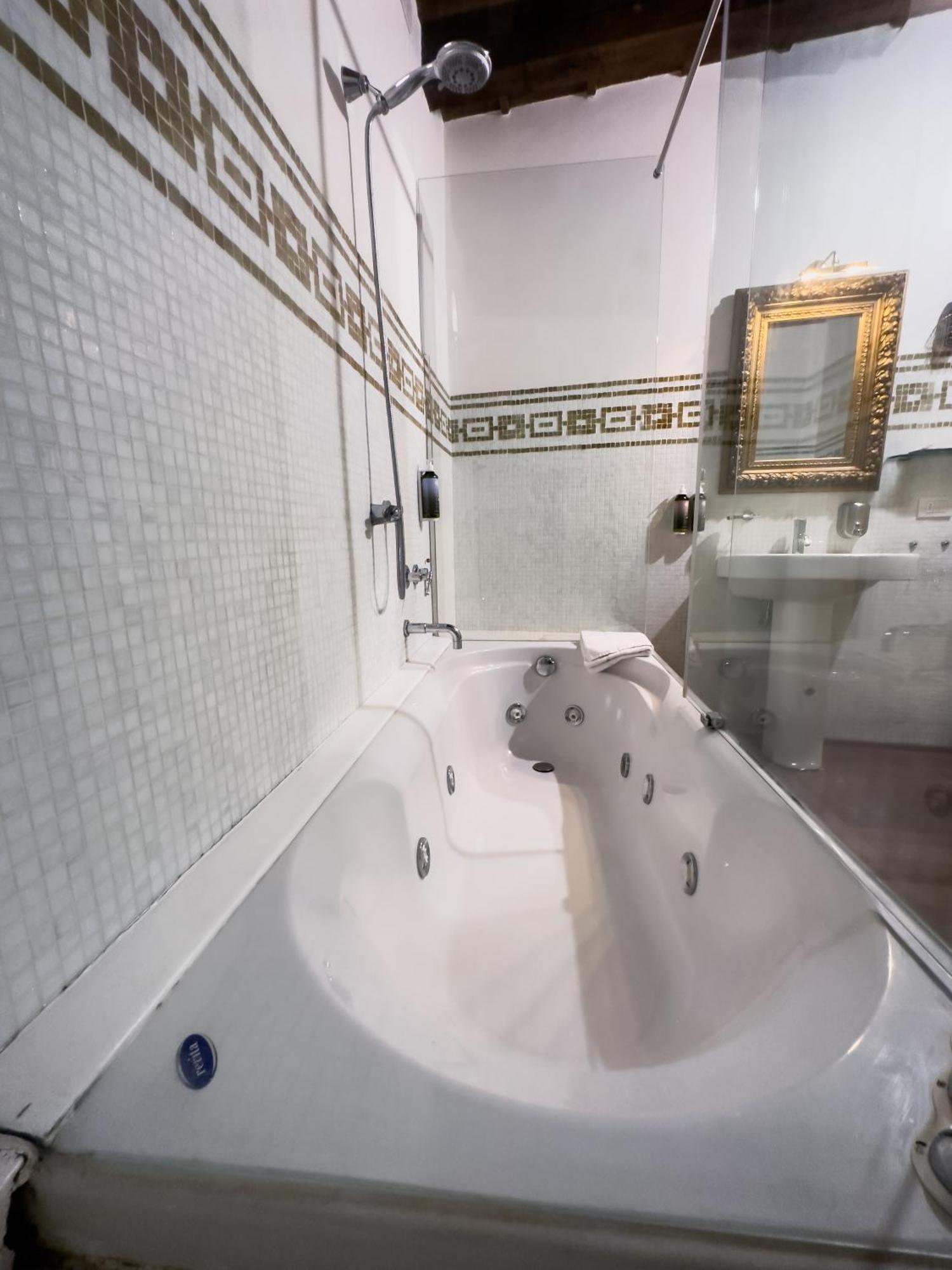 Truly Verona - Delle Erbe Suites Kültér fotó