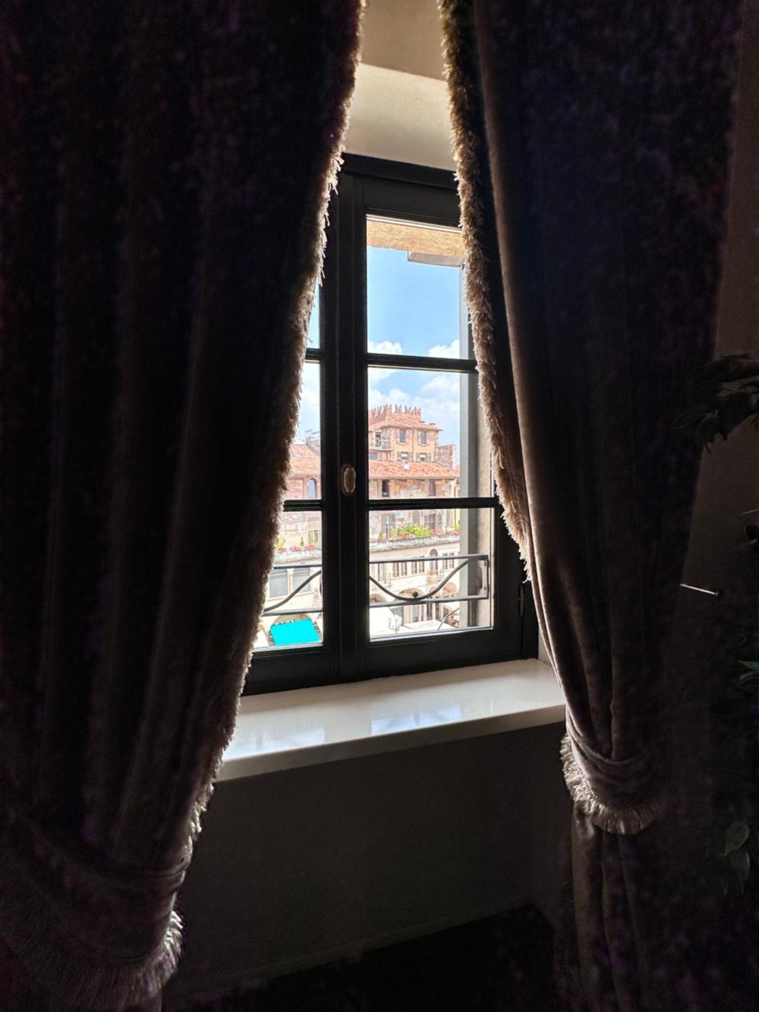Truly Verona - Delle Erbe Suites Kültér fotó