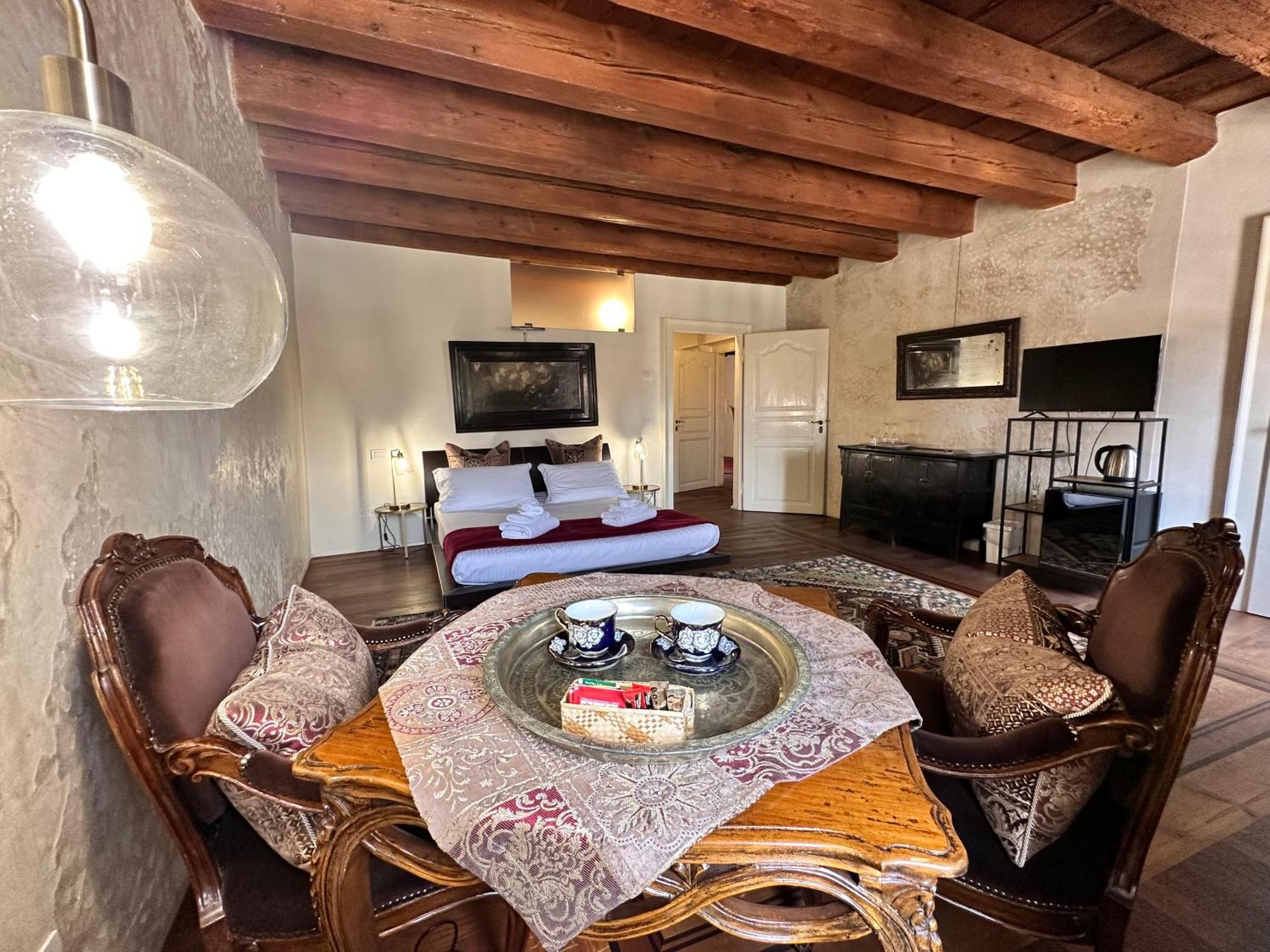 Truly Verona - Delle Erbe Suites Kültér fotó
