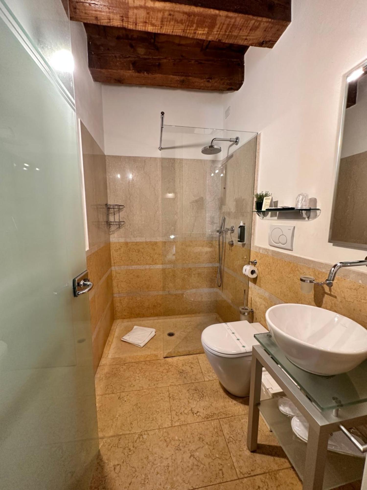 Truly Verona - Delle Erbe Suites Kültér fotó