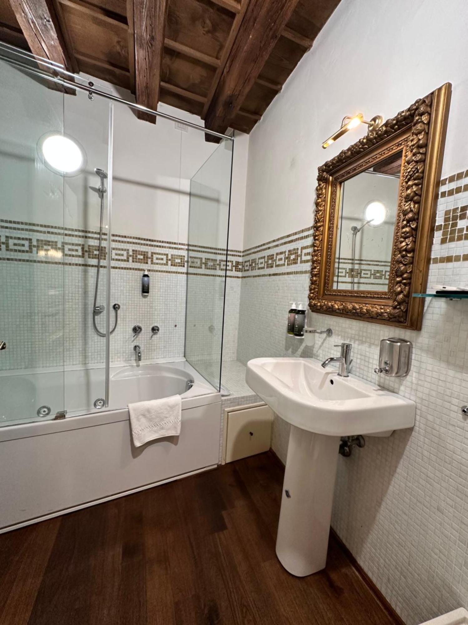 Truly Verona - Delle Erbe Suites Kültér fotó