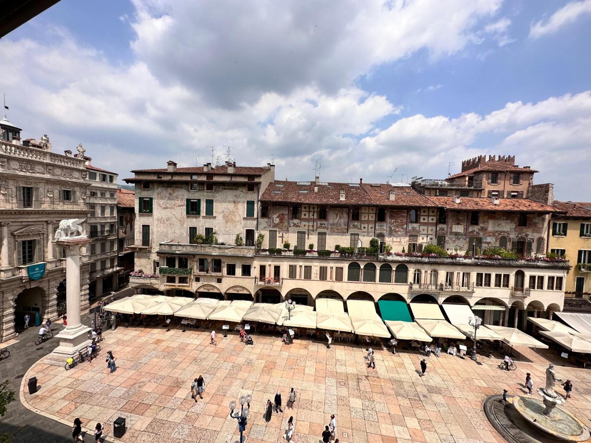 Truly Verona - Delle Erbe Suites Kültér fotó
