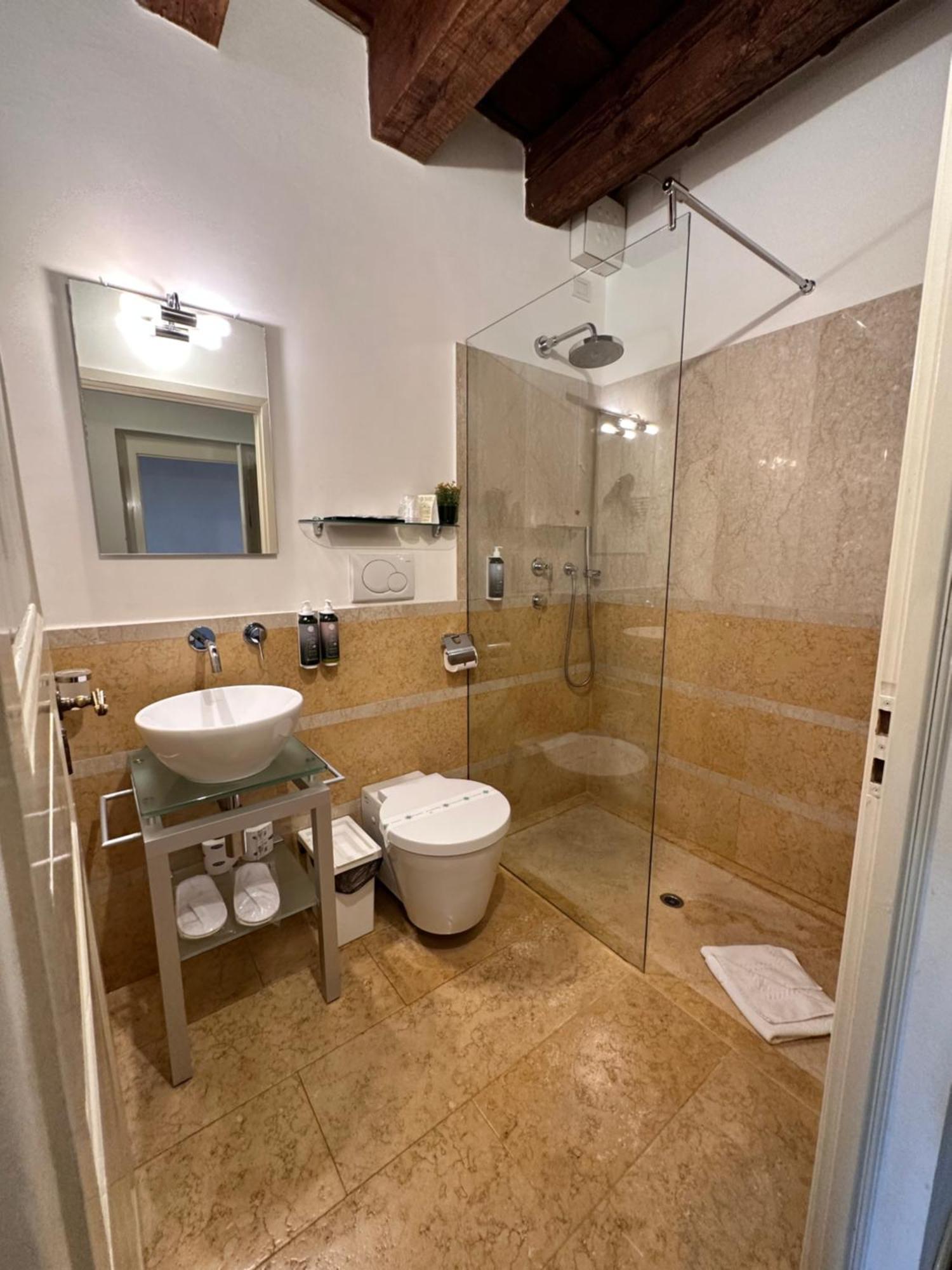 Truly Verona - Delle Erbe Suites Kültér fotó